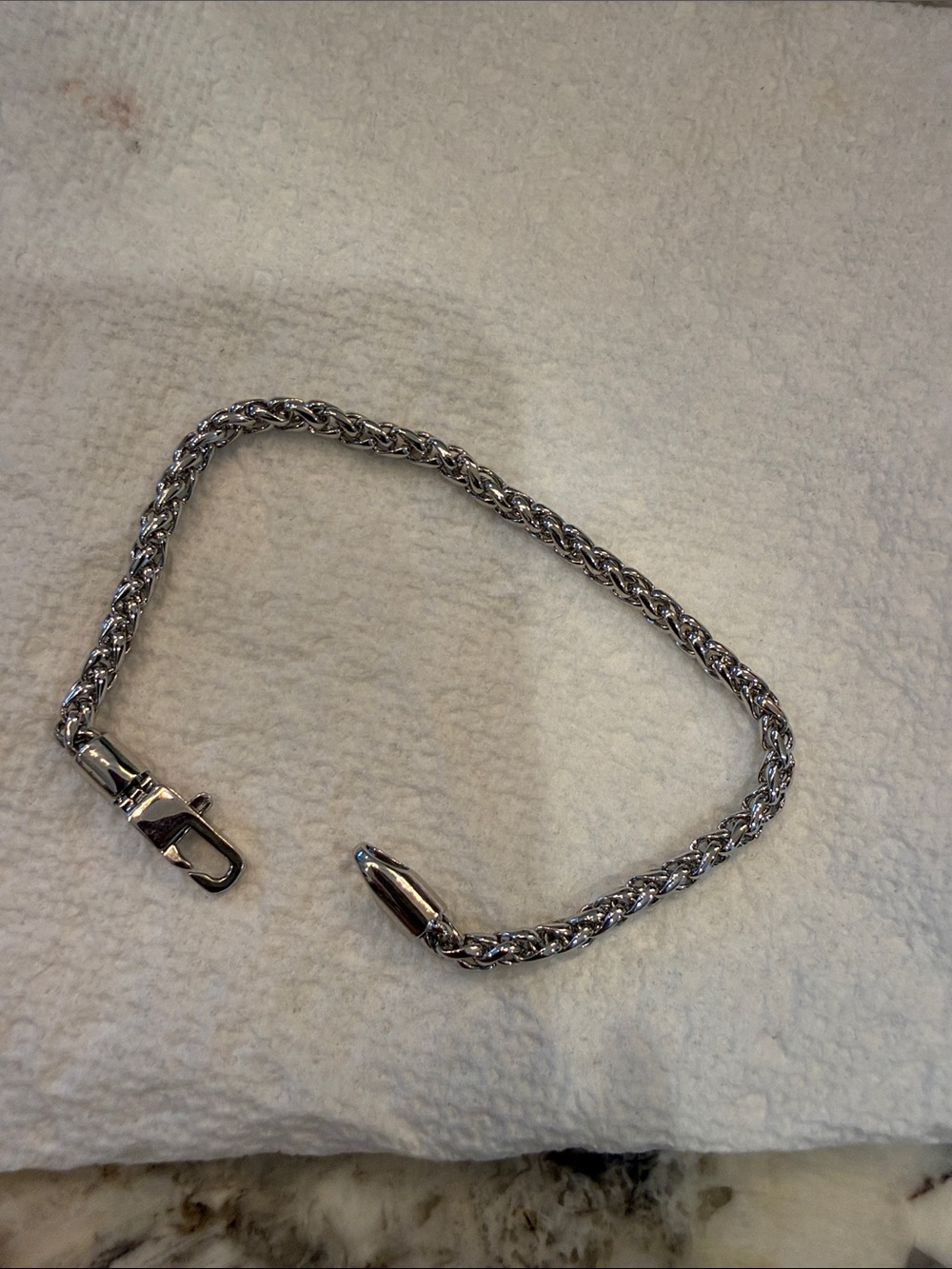 Melinda Maria Silver women’s bracelet.